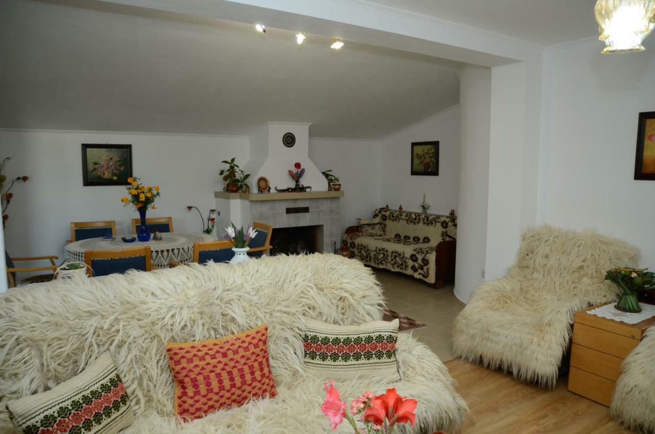 Къща За Гости Солакови ** Devin Extérieur photo